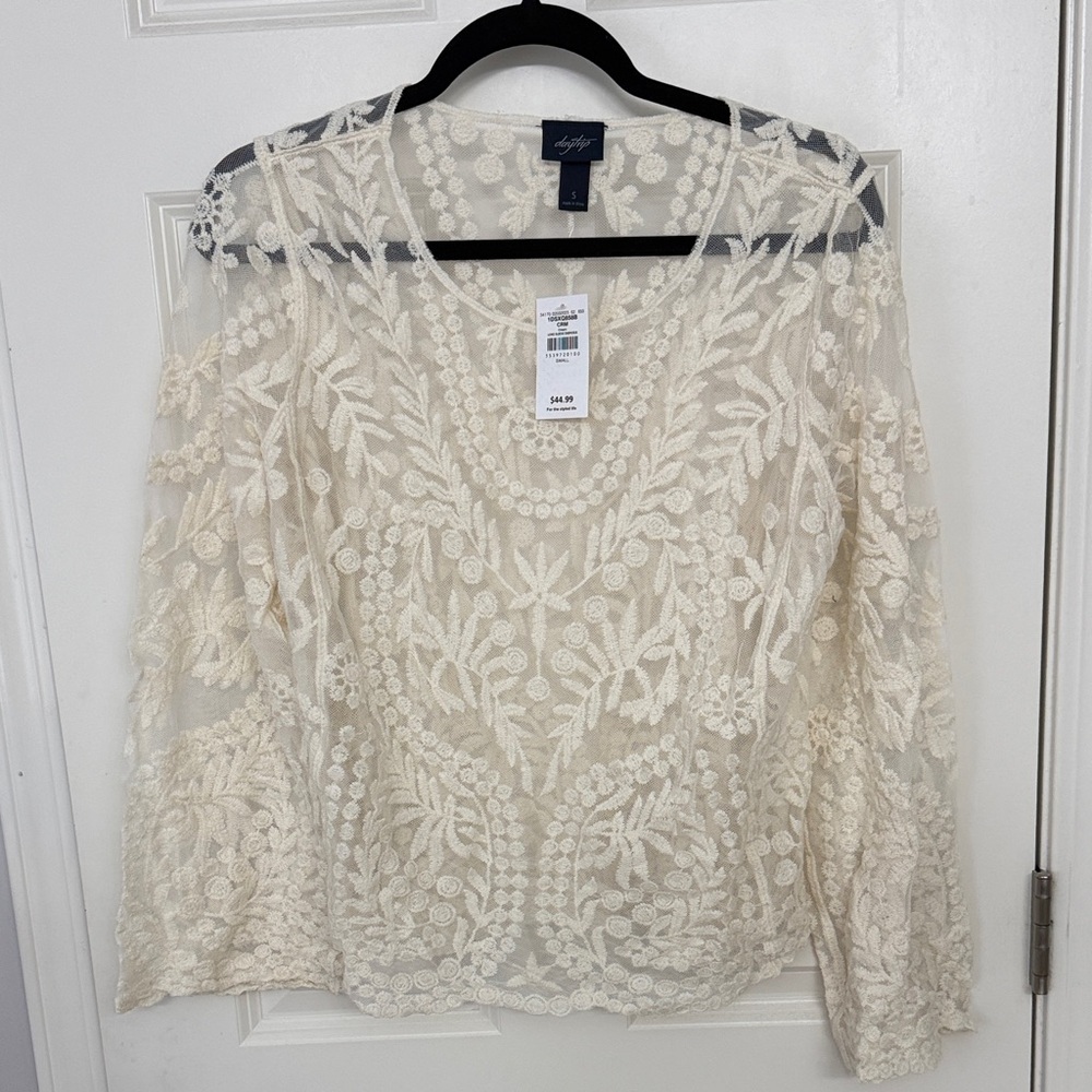 Daytrip Ivory Floral Lace Blouse
